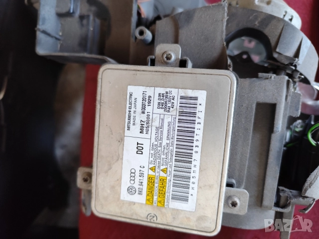  Десен Фар за Audi Q3-2010, снимка 2 - Части - 52439408