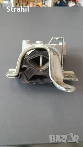 Оригинален тампон за двигател от Fiat 500C Right 0051885403500, снимка 5 - Части - 52879562