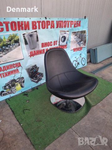 Въртящ се стол