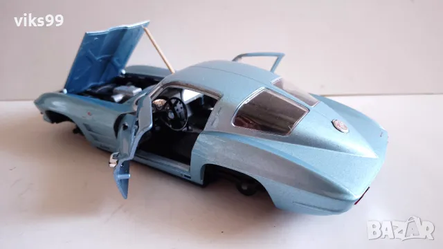 Welly 1963 Chevrolet Corvette - Мащаб 1:24, снимка 2 - Колекции - 48589446