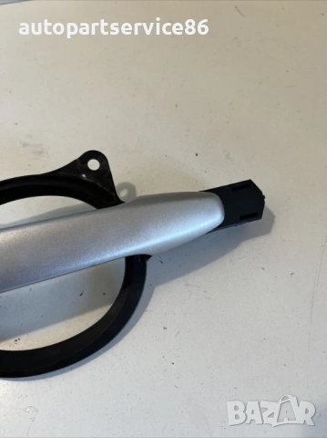 Предна лява външна дръжка на врата сребриста за Peugeot 4007 2.2 HDI (2009), снимка 2 - Части - 53646044