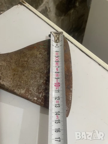 Стара брадва с маркировка, снимка 6 - Други ценни предмети - 51207315