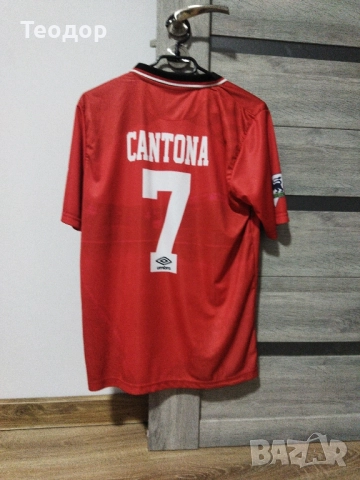 Продавам футболна тениска на Манчестър Юнайтед отзад на CANTONA, снимка 2 - Футбол - 52171712