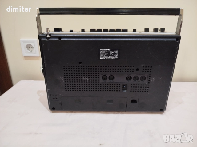 Радио касетофон UNIVERSUM , снимка 9 - Радиокасетофони, транзистори - 52835348