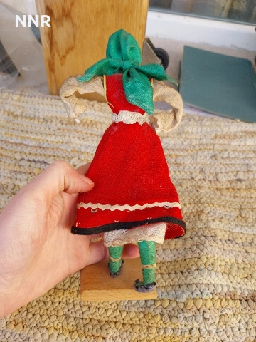 Битова кукла в носия - сувенир, снимка 3 - Декорация за дома - 53736886