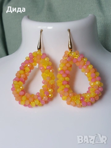 Нови обеци "Капки" с кристали в три цвята, снимка 2 - Обеци - 53958654