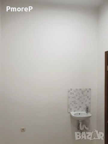 Лекарски кабинет под наем Поморие.Съгласуван с изискванията на РЗИ., снимка 15 - Магазини - 49242182