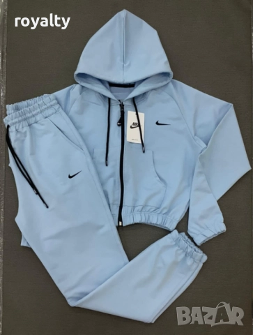 Nike дамски спортен екип 