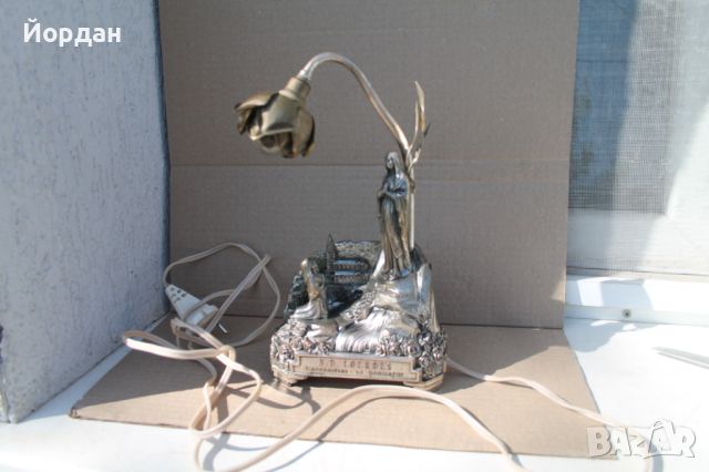 Стара лампа с латерна, снимка 1 - Антикварни и старинни предмети - 45964266