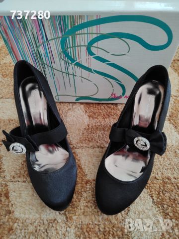 Нови дамски обувки , снимка 1 - Дамски обувки на ток - 45557351