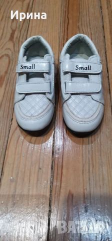 Бели обувки, номер 27, вътре и стелка от естествена кожа., снимка 1 - Детски обувки - 46372969
