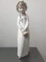 НАО ЛАДРО испанска порцеланова фигура на момиче с кошница с цветя/NAO Lladro статуетка 26см, снимка 1