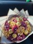 Букети с рози и бонбони., снимка 1 - Декорация за дома - 45749390