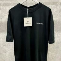 Мъжка тениска Balenciaga Реплика ААА+
, снимка 1 - Тениски - 45735488