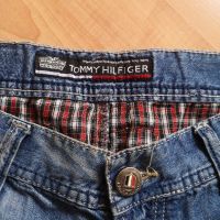 Мъжки къси панталони Tommy Hilfiger, размер S, снимка 4 - Къси панталони - 45525807