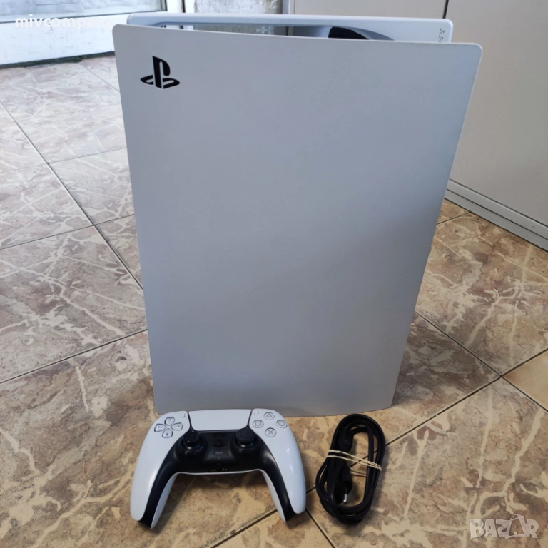 Sony Playstation 5 Digital+ 1 джойстик+8 игри, снимка 1