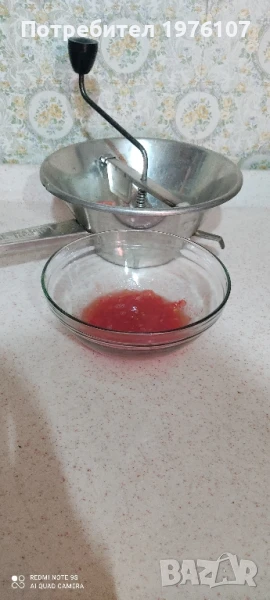 Винтидж преса за зеленчуци и плодове, снимка 1