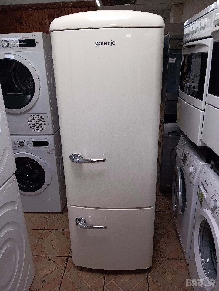 Бежов комбиниран хладилник с фризер ретро дизайн Gorenje с две години гаранция!, снимка 1