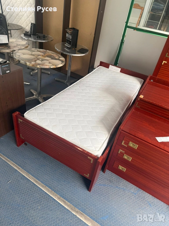  021122 легло с матрак от дърво 190/90см цена 230 лв или 117.60 евро смр -190см / 90см широко -еднол, снимка 1