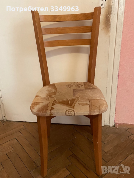 3 еднакви дървени столове, снимка 1