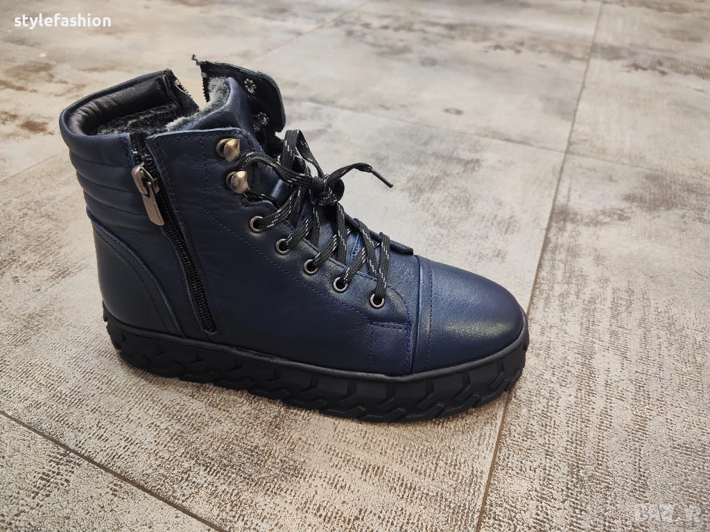 Доставка преди Коледа !Фото от естествена кожа в син цвят /04, снимка 1