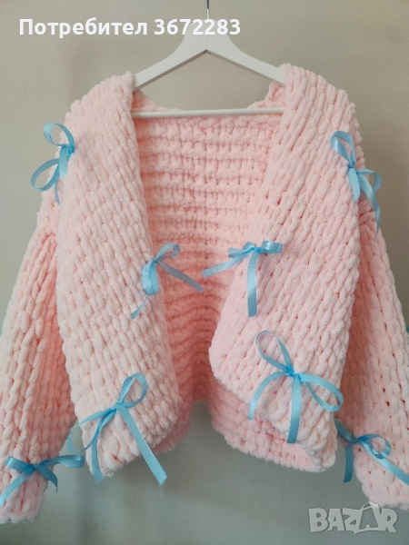 Ръчно плетена жилетка с панделки, снимка 1