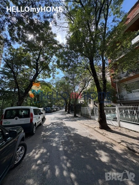 Предлагам двустаен апартамент 45кв.м. + самостоятелна таванска стая - 15кв.м. - ИЗТОК!!!, снимка 1