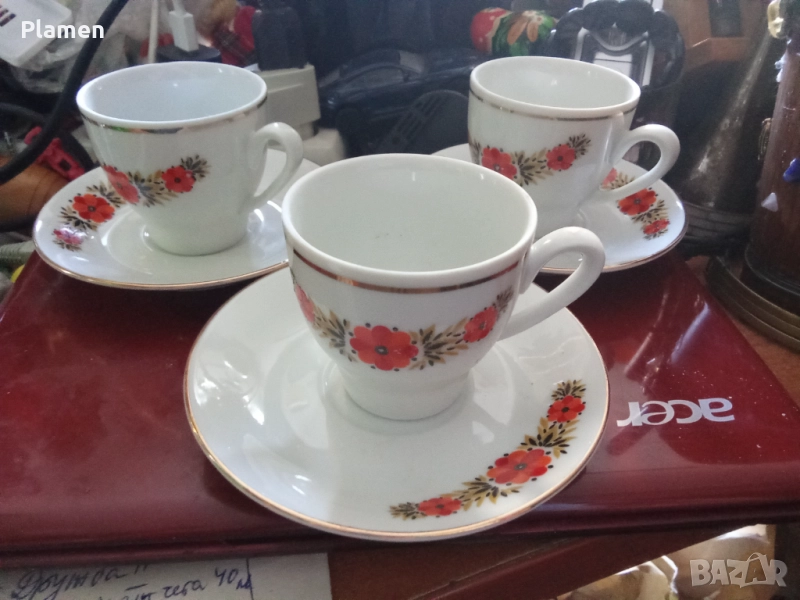 Сервиз от 3 чашки и 3 чинийки на Китка Нови Пазар , снимка 1