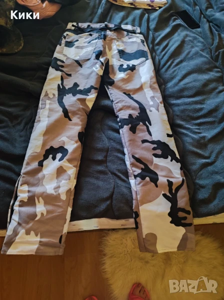Камуфлажен панталон за мотор с протектори за колене и дупе, снимка 1