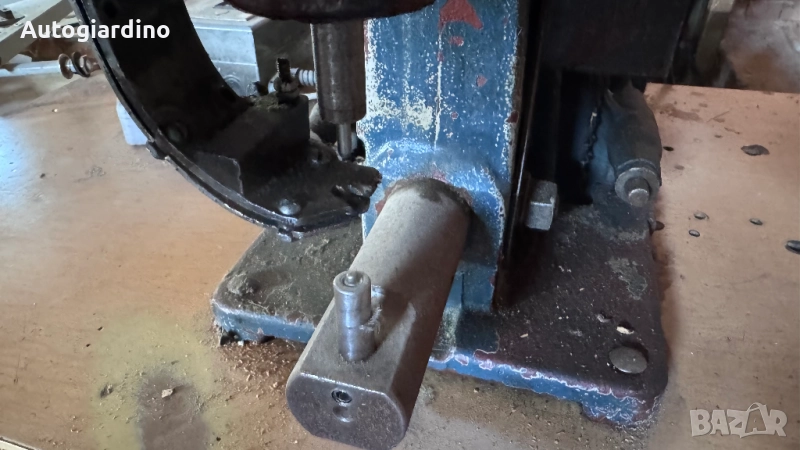 Машина за поставяне на копчета, снимка 1