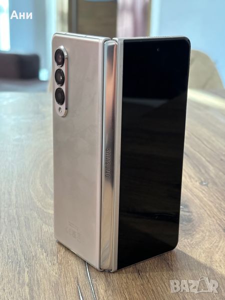 Samsung Galaxy Fold 3, снимка 1