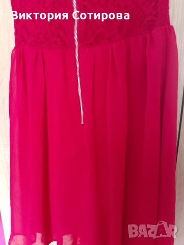 Продавам червена рокля, размер Цветът е наситено червен, точно като на снимките. Роклята ., снимка 4 - Рокли - 54178221