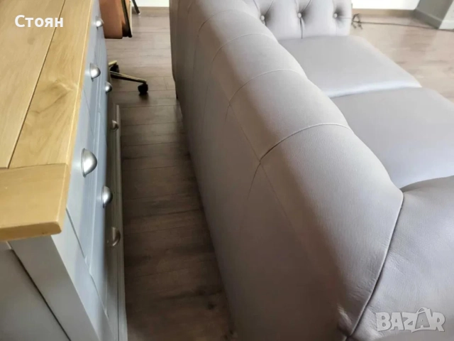 Сив кожен диван двойка тип Честърфийлд, снимка 4 - Дивани и мека мебел - 52825931