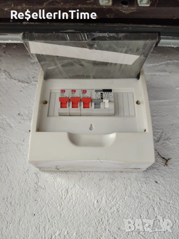 Отдава се под наем надземен гараж в кв Кръстова вада , снимка 10 - Гаражи и паркоместа - 53401309