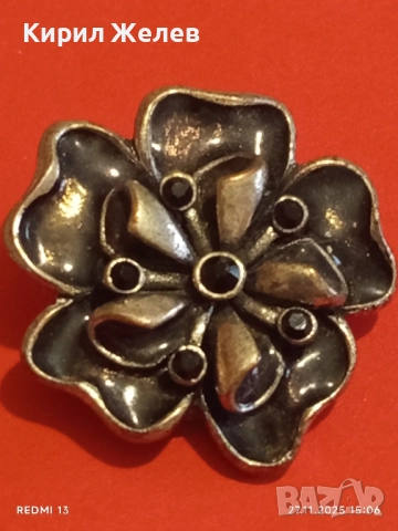 Метална брошка с флорален мотив и черни кристали 18162, снимка 2 - Други - 52562418