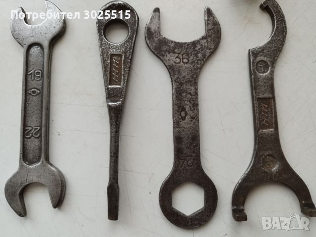 Комплект инструменти, ключове за Руски мотор ИЖ , снимка 2 - Аксесоари и консумативи - 45624728