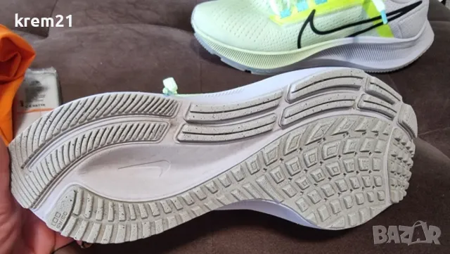 Nike Zoom Pegasus/ 38 дамски маратонки номер 39., снимка 8 - Маратонки - 49633658