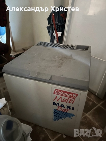 Къмпинг хладилник на 220v 12v и газ 40 литра