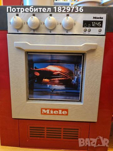 Детска кухня с аксесоари и звук Miele, снимка 14 - Играчки за стая - 45700314