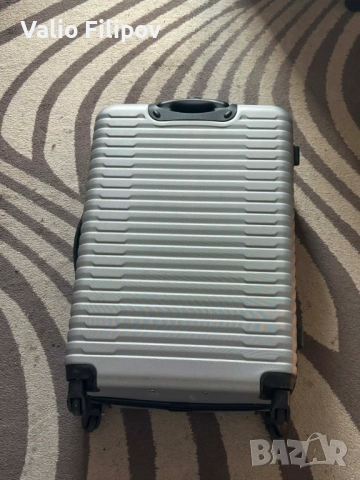 Голям твърд куфар 75 см (L), 4 колела, TSA/код – запазен, снимка 3 - Куфари - 53703330