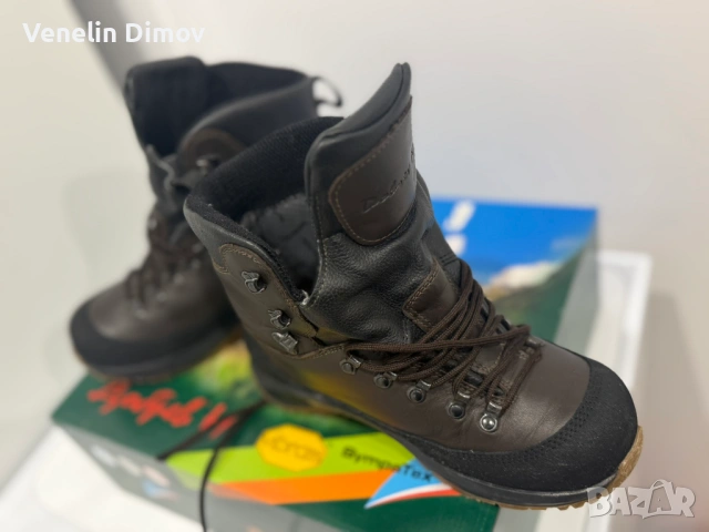 Туристически/ловни обувки ДобревН 42, снимка 2 - Други спортове - 53867363