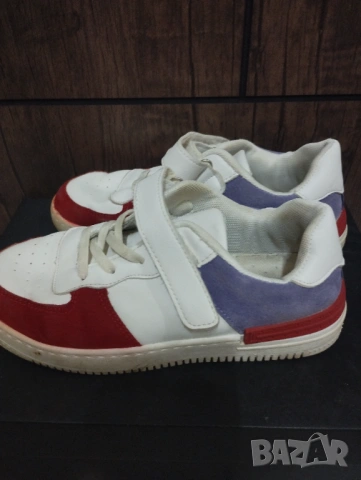 Спортни обувки , снимка 2 - Дамски ежедневни обувки - 53830040