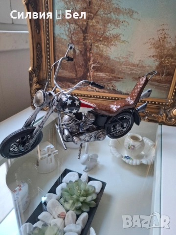 Винтидж декоративен мотор – духът на свободата🏍, снимка 9 - Декорация за дома - 51450148