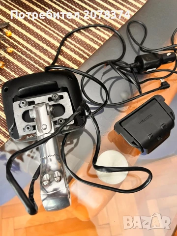 TomTom тъч скрийн Bluetooth Навигация за Мотор Мотоциклет , снимка 2 - Аксесоари и консумативи - 50845307