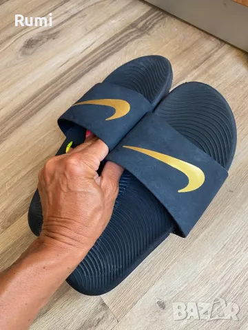 Оригинални дамски черно/златисти чехли Nike Just Do It ! 38,5 н , снимка 10 - Чехли - 46835641