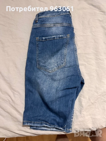 Къси панталини