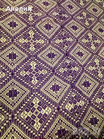 Вълнено покривало за легло с дантела ръчно изтъкано, снимка 2 - Покривки за легло - 53411745