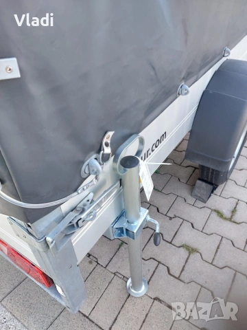 Ремарке Humbauer 2023г до 750кг, брезент, стойки, внос Германия, снимка 6 - Ремаркета - 54168414