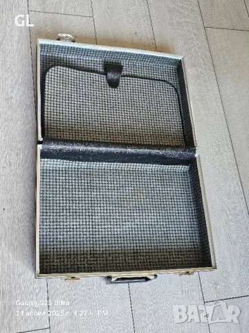 Дипломатически куфар от соца , снимка 3 - Антикварни и старинни предмети - 50022637