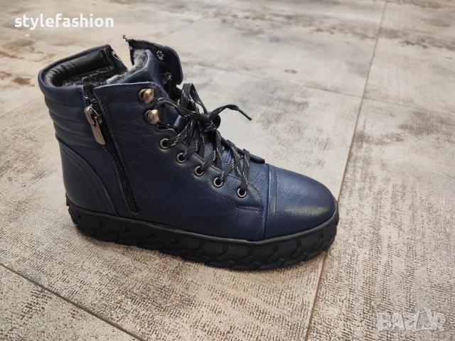 Доставка преди Коледа !Фото от естествена кожа в син цвят /04